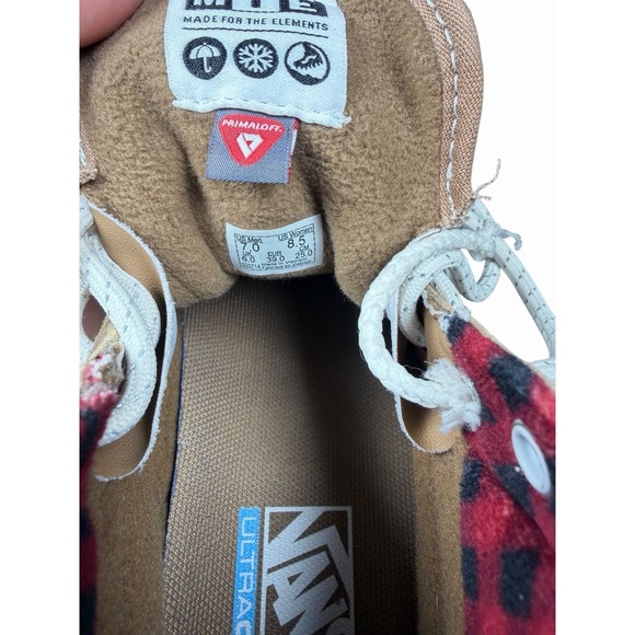 Athletic_Shoes
